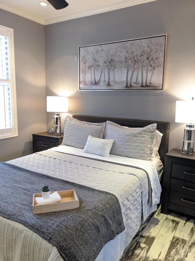 *new* Lux With Pool, Hot Tub, And Gym Apartment *