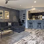 *New* Lux Scottsdale Home With Pool, Hot Tub, And Gym
